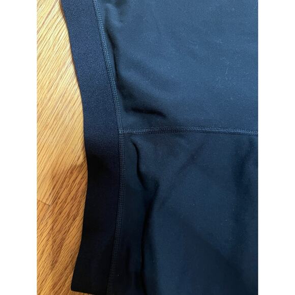 Vintage 2010 Adidas straight leg capri pants size Medium Mint‎ condition - Picture 4 of 5